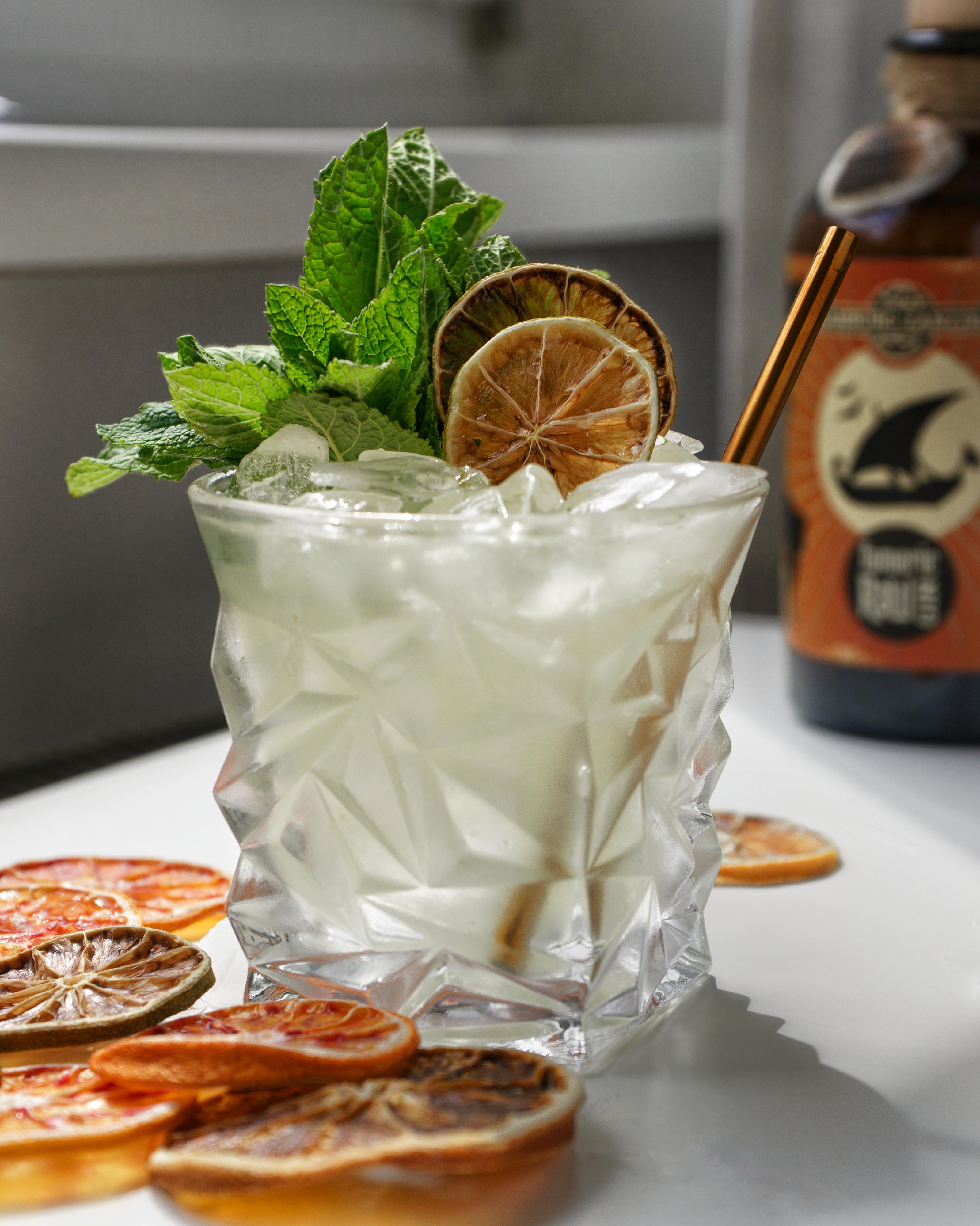 Empfehlung Gin Tonic Tumeric Raw Gin? Hamburg Zanzibar Gin - Der beste Gin der Welt.